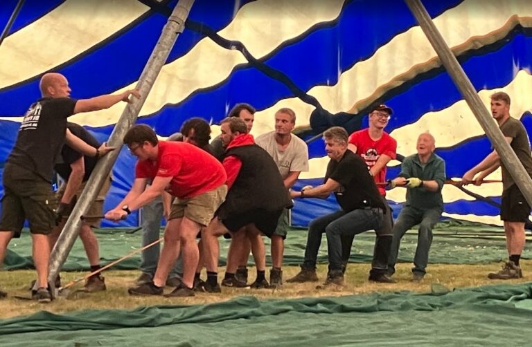 Zomerfeesten opbouw is begonnen